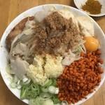 ラーメン 鷹の目 - まぜそば（ニンニク、アブラ、辛揚げ、ガリマヨ）