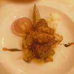 ラ・テンダ・ロッサ - 夏シカうちもも肉の炭火焼き　フォアグラのせ　ポルチーニのソテー添え