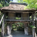 山ばな平八茶屋 - 平八茶屋の門