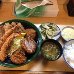 とんかつ春 - これ絶対２人前ですよねスペシャル（黒豚が勝手に命名）・まさかの1400円ポッキリ