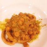 ヴェッキオ コンヴェンティーノ - スルメイカとヒヨコ豆の肝煮 バジル風味  700円