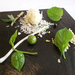 ヌーダ - 自家製バターの薫製と農家の野菜