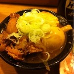 やきとんひなた - モツ煮込み煮卵入り