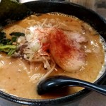 はちまる - 【2018.10.08(月)】辛味噌らーめん(並盛・150g)864円