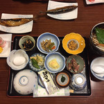 旅荘 みなと - 2日目朝食 この後イカのお刺身もきました。