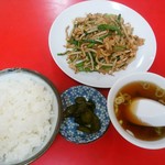 中華飯店萩 - 肉ニラ炒め定食 \750