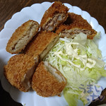 山崎精肉店 - 『牛肉コロッケ』『メンチ』『クリームコロッケ』