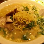 薩摩っ子ラーメン - ラーメンの面