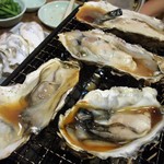 浜焼き海鮮居酒屋 大庄水産 - 焼き牡蠣 