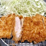 とんかつ新宿 さぼてん - 特製やわらかヒレかつ¥1000(税込)…断面