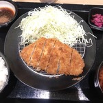 Tonkatsu Shinjuku Saboten - 三元麦豚ロースかつ定食¥1000(税込)