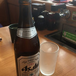 Muten Kurazushi - とりあえずビール。だけどセルフ。