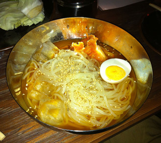 Hakuri tabai hambee - 〆に「昭和冷麺」美味しいですよ。
