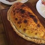 MAMA'S KITCHEN - 包み焼きピザとブーダン・ノワール