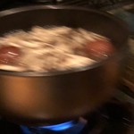 大どころ - お鍋にはキノコがタップリ。お写真ボケてスミマセン。m(__)m