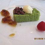 レストラン 桂姫 - 抹茶風味のチーズケーキと黒蜜のグラニテ　小豆のコンポートをそえて　＋300円