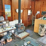 ニーウン・ペツ ガラス美術研究所 - 薪ストーブ/便所