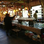 ニーウン・ペツ ガラス美術研究所 - ギャラリー