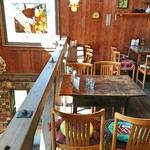 ニーウン・ペツ ガラス美術研究所 - イートインスペース