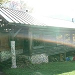 ニーウン・ペツ ガラス美術研究所 - 外　逆光