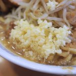 ラーメン荘 歴史を刻め - ニンニク