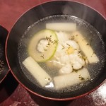 りょうりや 御旅屋 - 鱧に白ずいき炊いたん