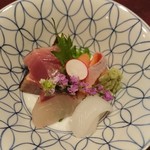 りょうりや 御旅屋 - びわます 鰹 しまあじ 剣先烏賊