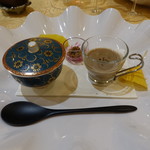 トゥ・ラ・ジョア - 