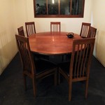 月泉 - 店内　円卓