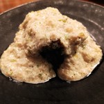 月泉 - 前菜　揚げ皮蛋の豆腐ソース掛け