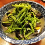 月泉 - 空心菜とムール貝の炒め