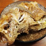 月泉 - グジの鱗揚げ　中骨､頭も食べれます