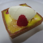 Patisserie Ravi,e relier - フラン