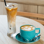 イル ソーレカリーノ - 料理写真:アイスカフェラテ&ホットカフェラテ