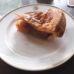 富士屋ホテル ラウンジ - 伝統のアップルパイ