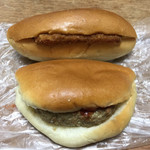 パンのオオムラ - ハムカツ¥135、ハンバーグ¥160