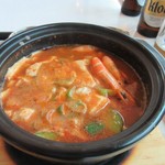 BANJOO - 豆腐チゲにはエビやアサリの海鮮も入れられててご飯にピッタリ。
            