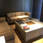 レフェルヴェソンス - ラウンジ