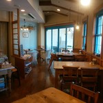 ポワール - イートインスペース