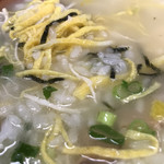 南州ラーメン - ☆スープはまろやか、ほのかな甘み。飯がスープを吸って嵩増しされ、満腹感有ります