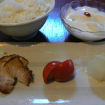 Rika Ma Bo Doufu Ten - タンタン麺セットに付いている