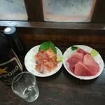はなみち - 赤貝とマグロブツ。300円