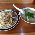 長崎屋 - 焼きめしセット680円