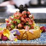 The INNOCENT CARVERY - 深谷牛のたたき イートエイブルフラワー ゴルゴンゾーラピカンテ