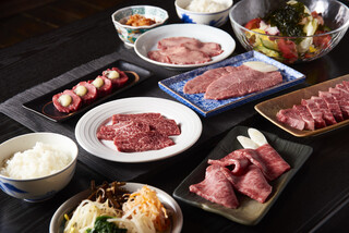 Honkaku Yakiniku Jukouen Amatsubo - 