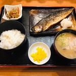 ニユートーキヨー 庄屋 - 焼き魚定食（880円）