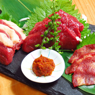 会津産馬刺し