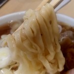 手打ちラーメン 清仁軒 - 【2018.10.09(火)】醤油チャーシューワンタンメン(大盛・232g)1,150円の麺