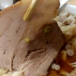 手打ちラーメン 清仁軒 - 【2018.10.09(火)】醤油チャーシューワンタンメン(大盛・232g)1,150円のチャーシュー