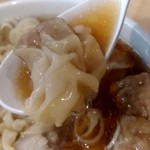 手打ちラーメン 清仁軒 - 【2018.10.09(火)】醤油チャーシューワンタンメン(大盛・232g)1,150円のワンタン